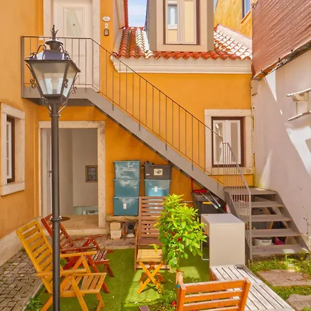 아파트 Homey Haven With A Rustic Charm *
